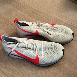 Nike womens alphafly next % - running shoe - the best on the market retails 275.